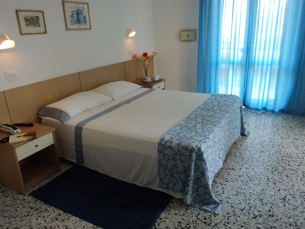 Hotel Irene Riccione Exteriér fotografie